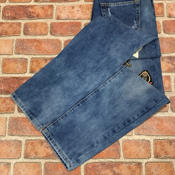 Machine patched woman’s jeans. Size 26 - Picture 5 of 12